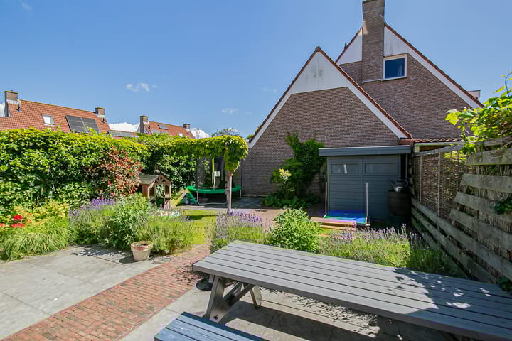 Photo 25 of Leuneweg 9