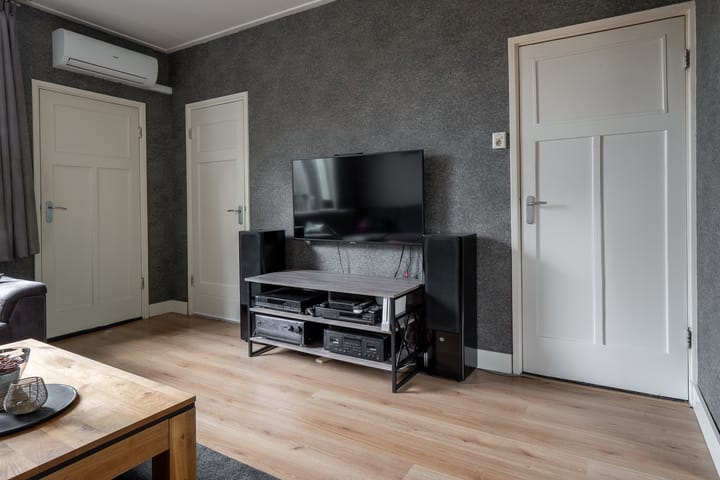 Photo 13 of Govert Flinckstraat 17