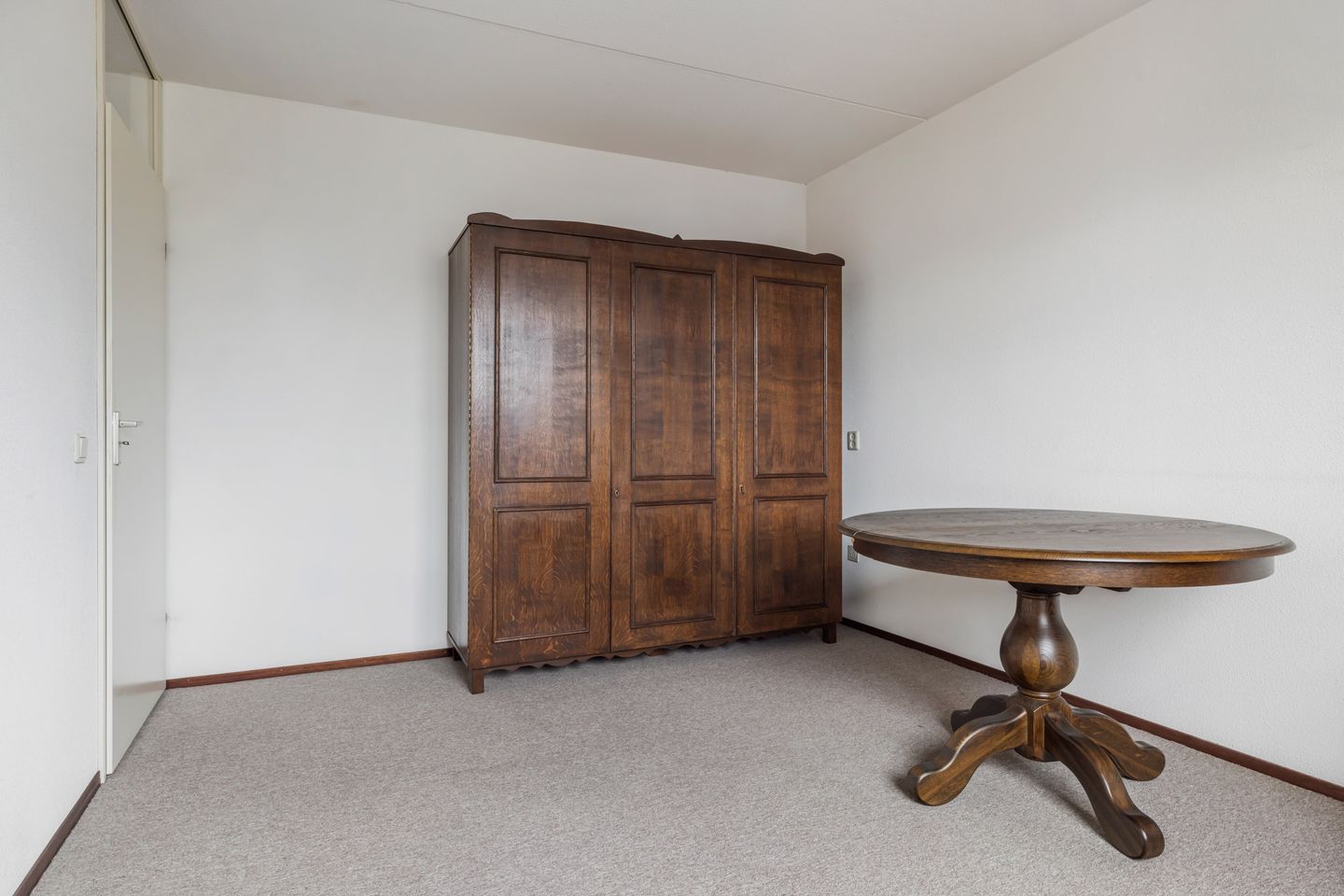 Photo 14 of Aragorn 61