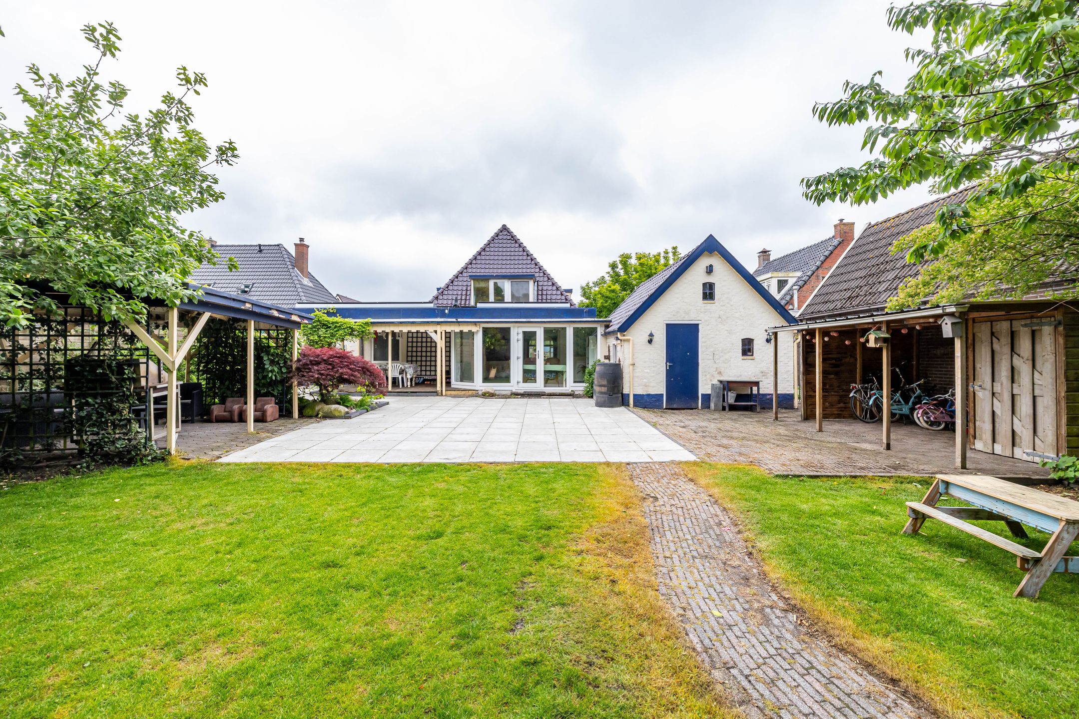 Foto 3 van Burg v Roijenstr Oost 40