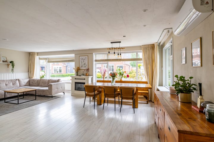 Foto 7 van Burg v Roijenstr Oost 40