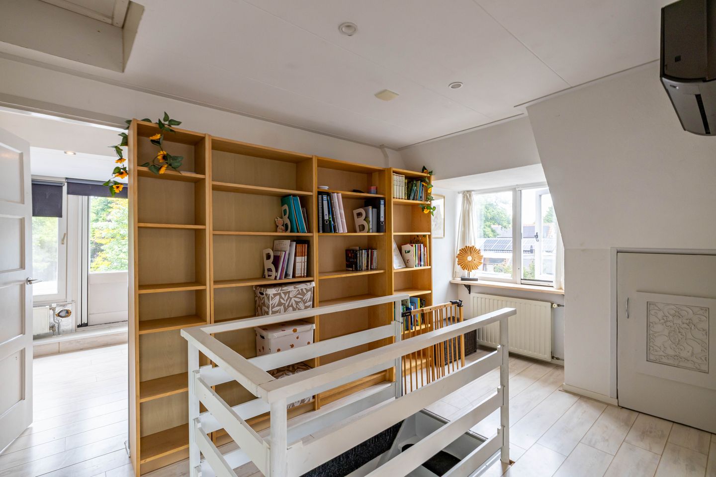 Foto 35 van Burg v Roijenstr Oost 40