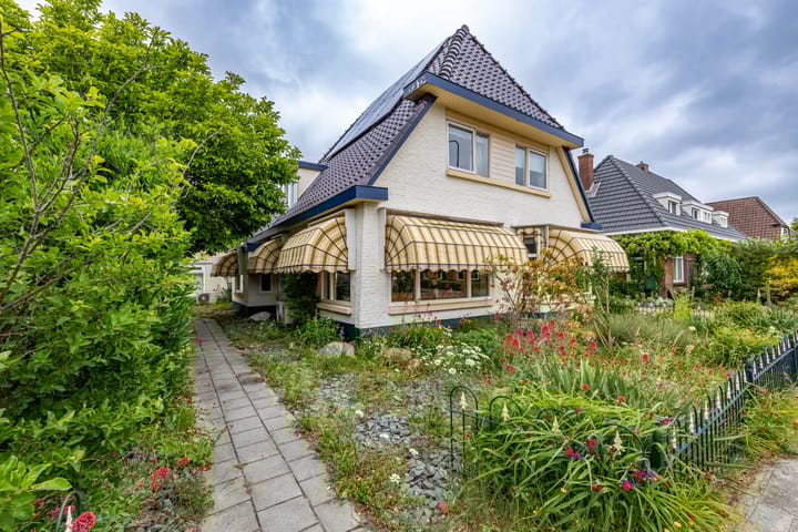 Foto 42 van Burg v Roijenstr Oost 40