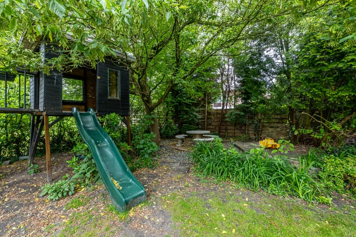 Foto 52 van Burg v Roijenstr Oost 40