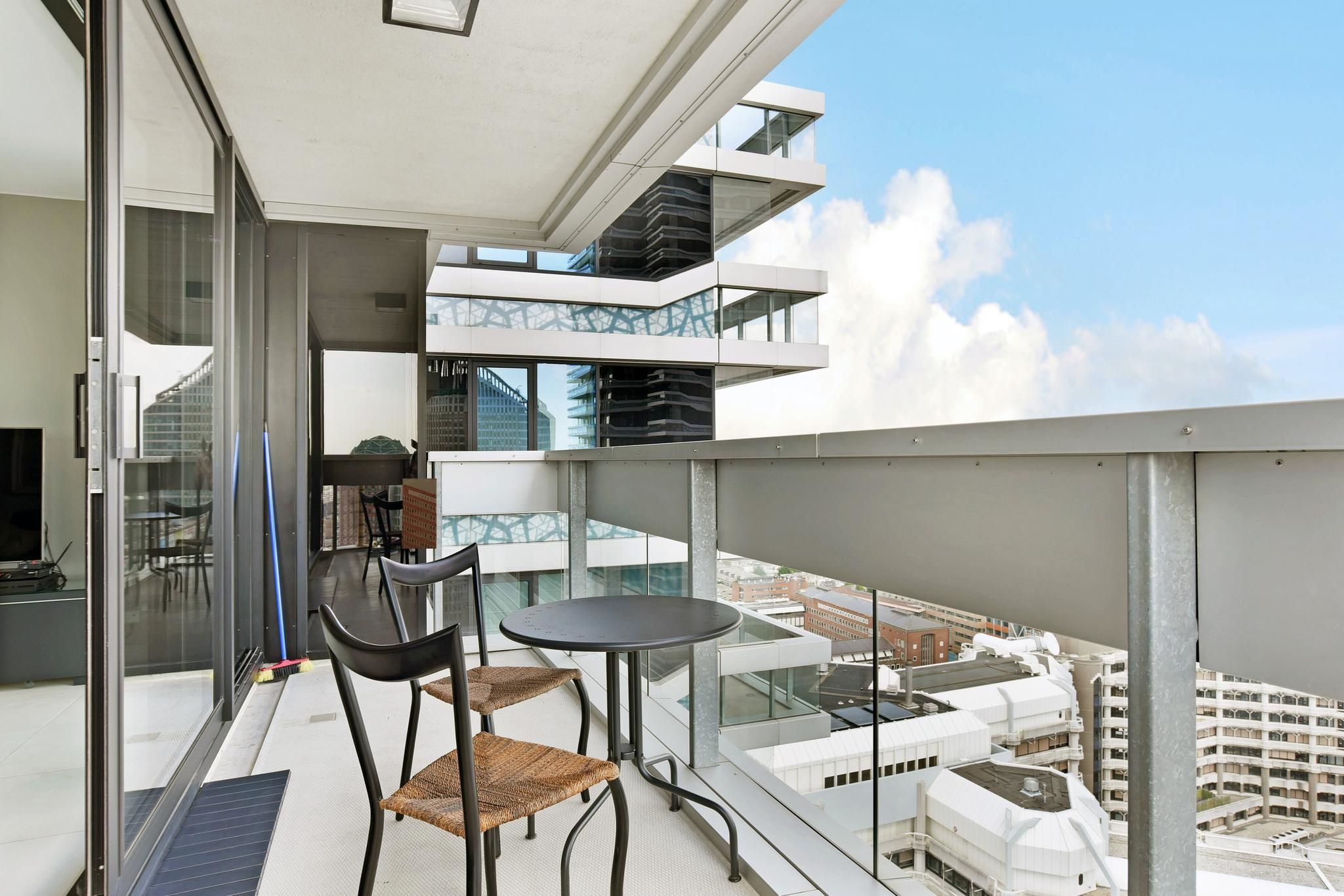 Foto 15 van Bezuidenhoutseweg 65-113