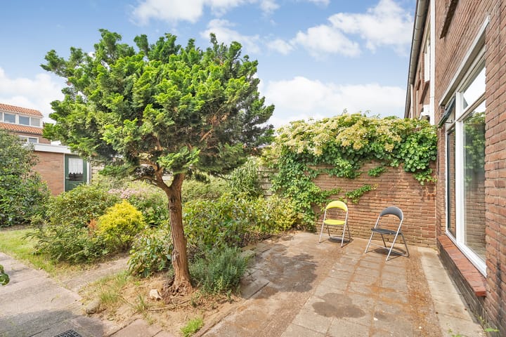 Photo 20 of Cederlaan 34