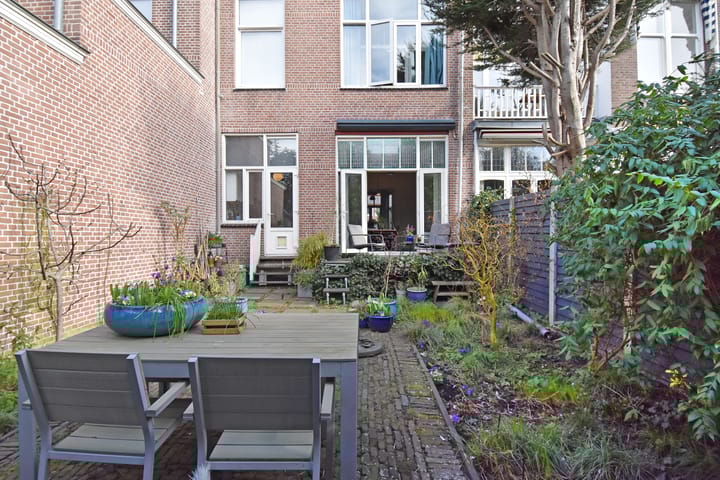 Photo 17 of Laan van Nieuw-Oost-Indië 195