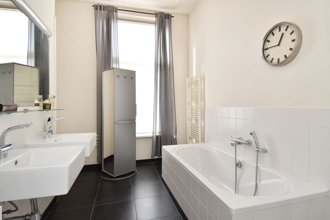 Photo 28 of Laan van Nieuw-Oost-Indië 195