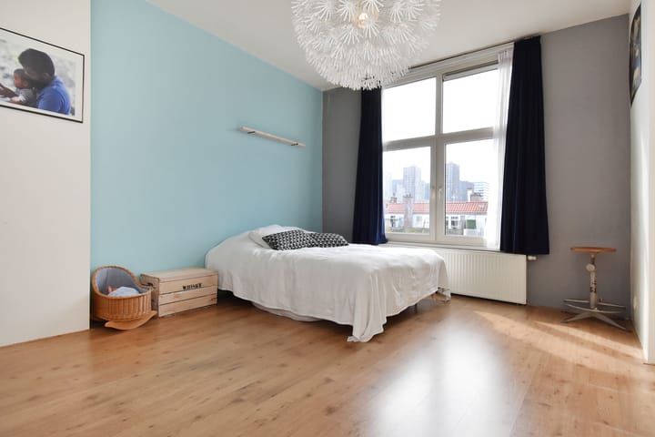 Photo 32 of Laan van Nieuw-Oost-Indië 195