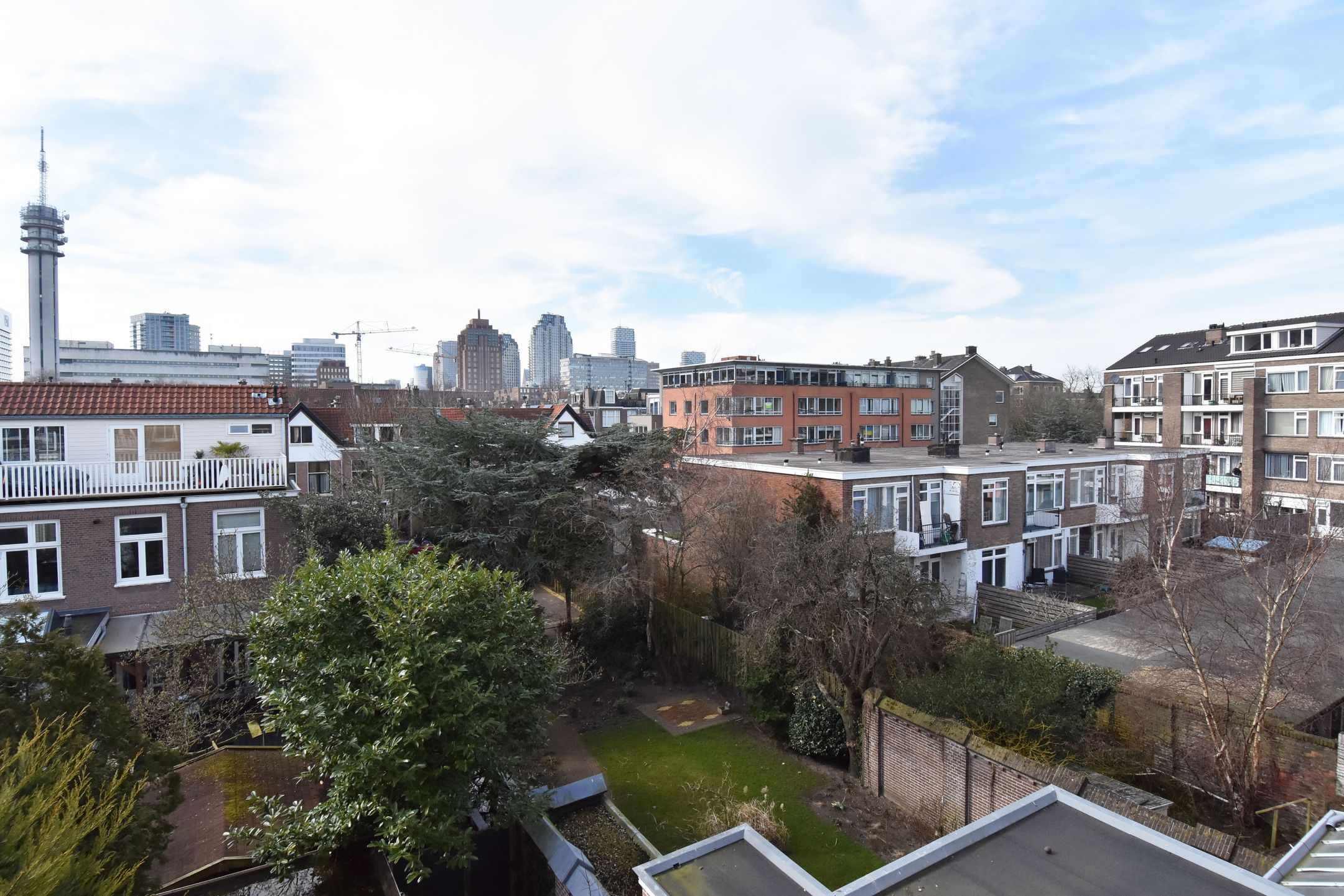 Photo 33 of Laan van Nieuw-Oost-Indië 195