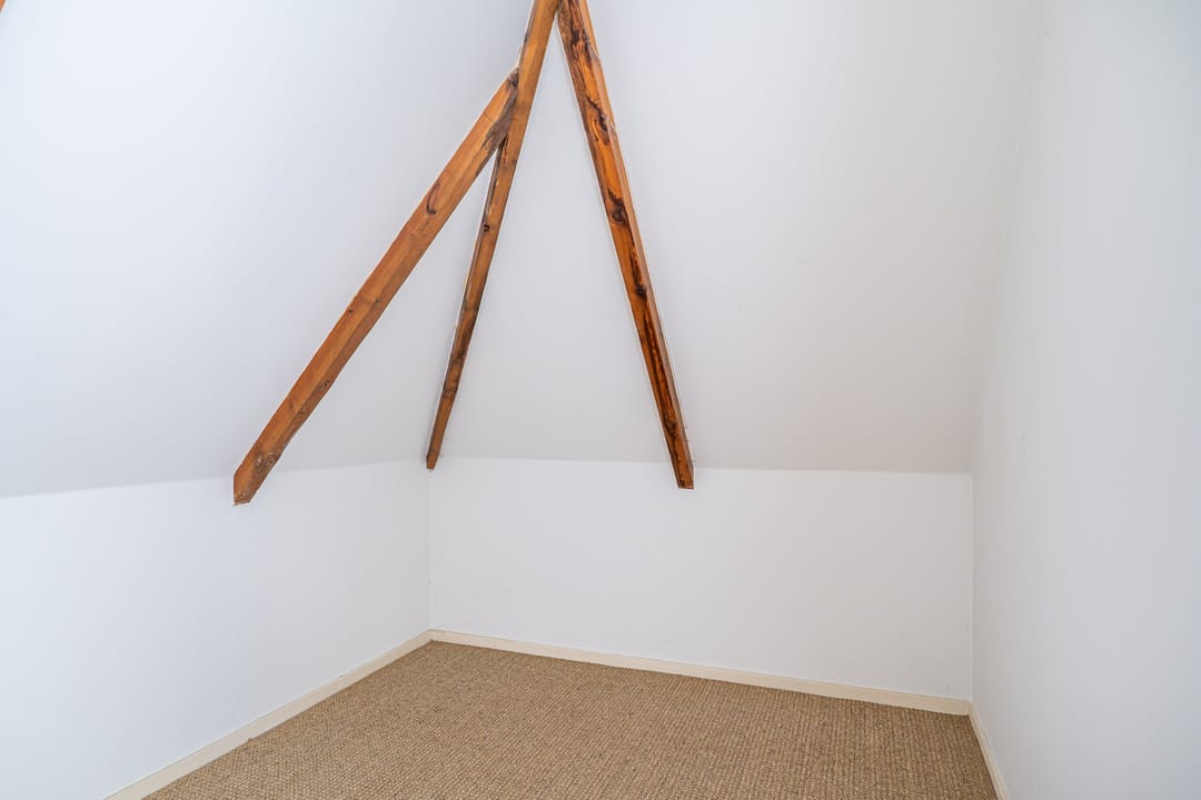 Photo 28 of Foarwei 1