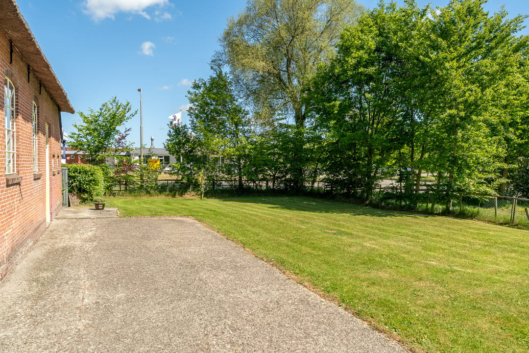 Photo 41 of Foarwei 1