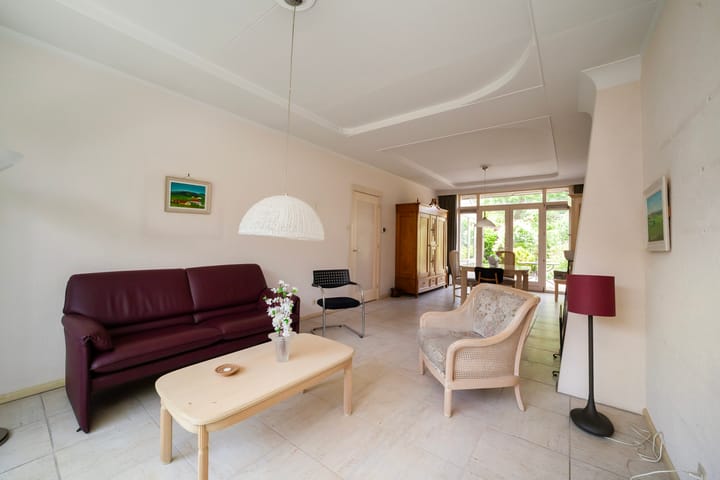 Photo 5 of Burgemeester de Bruïnelaan 1-A