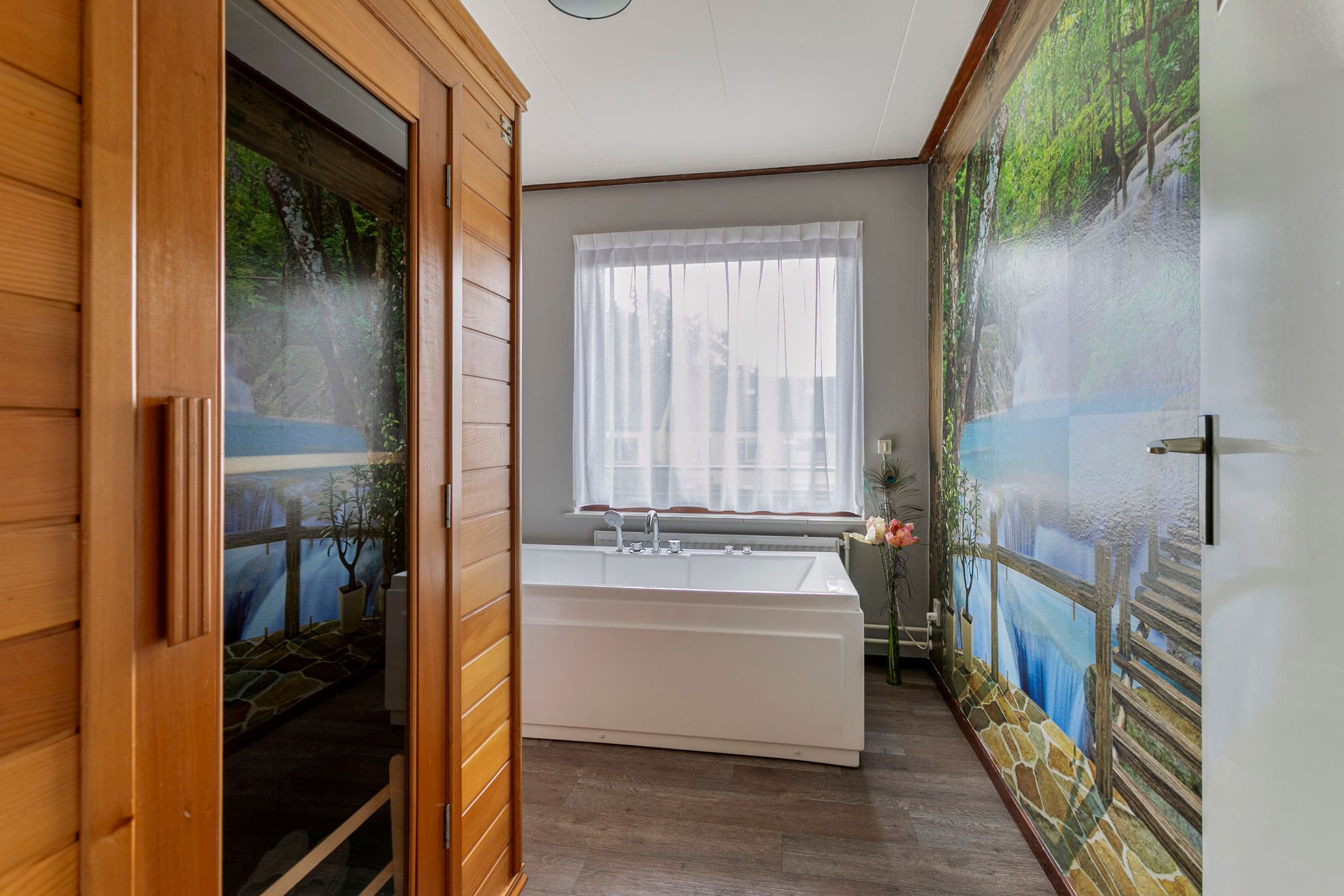 Foto 24 van Antwerpsestraatweg 358