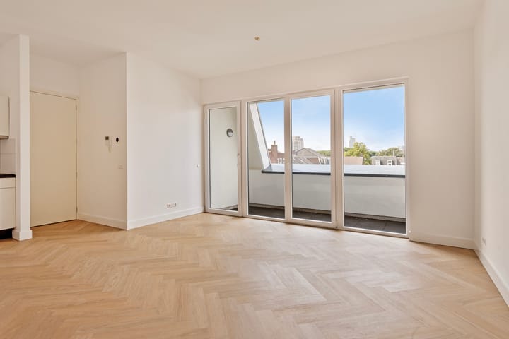 Foto 8 van Noord-Besterdstraat 70-03