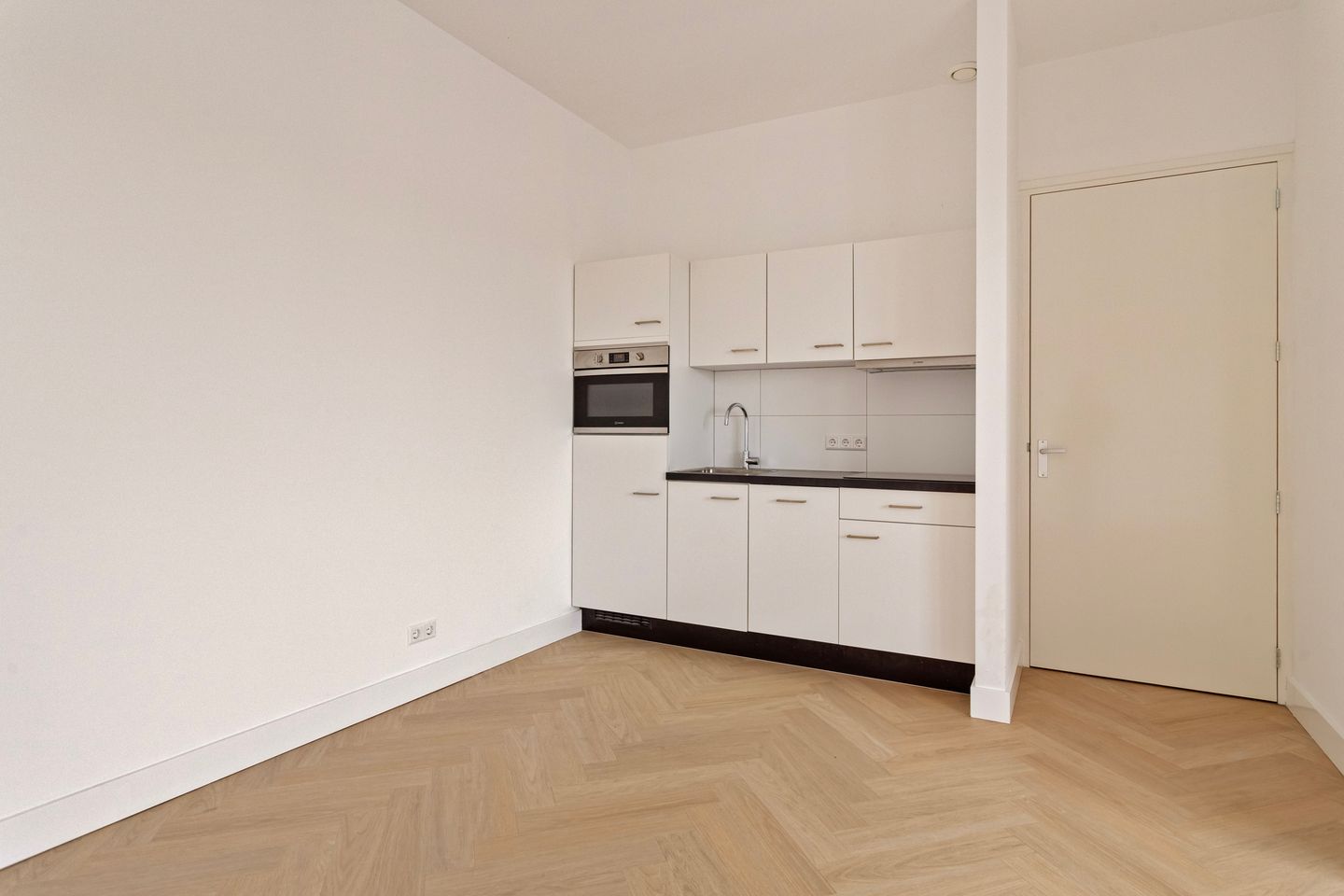 Foto 10 van Noord-Besterdstraat 70-03