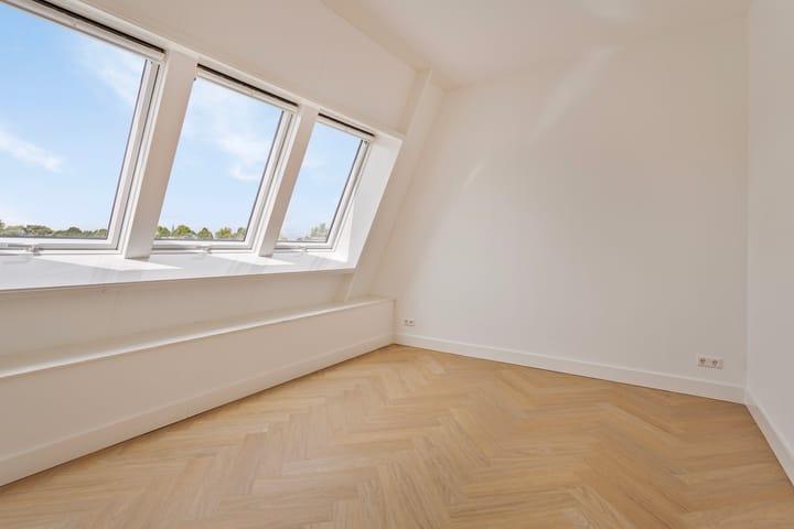 Foto 12 van Noord-Besterdstraat 70-03