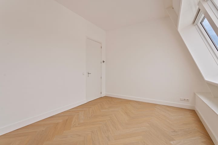 Foto 13 van Noord-Besterdstraat 70-03