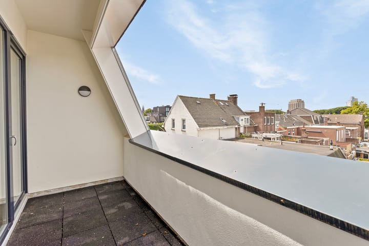 Foto 18 van Noord-Besterdstraat 70-03