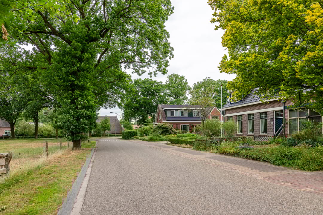 Foto 11 van Burg Tonkensstraat 1-A