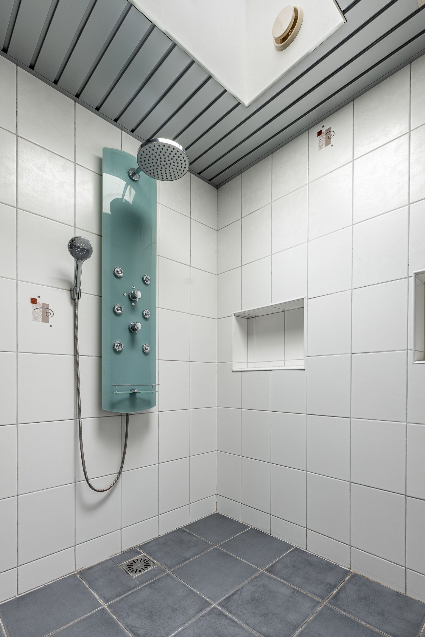 Foto 29 van Burg Tonkensstraat 1-A