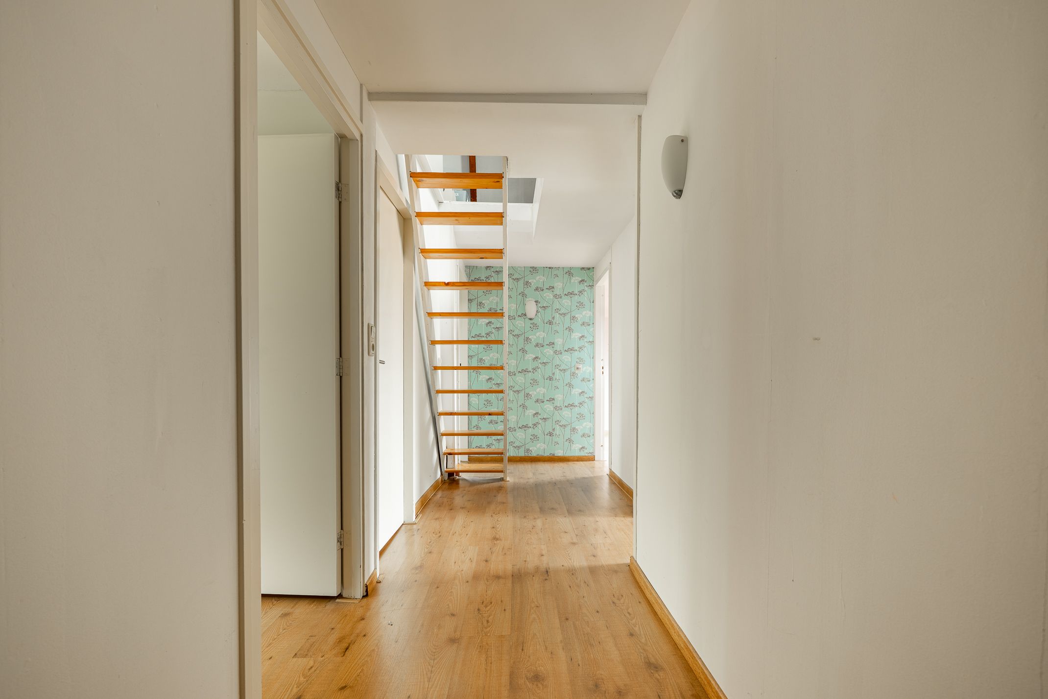 Foto 30 van Burg Tonkensstraat 1-A