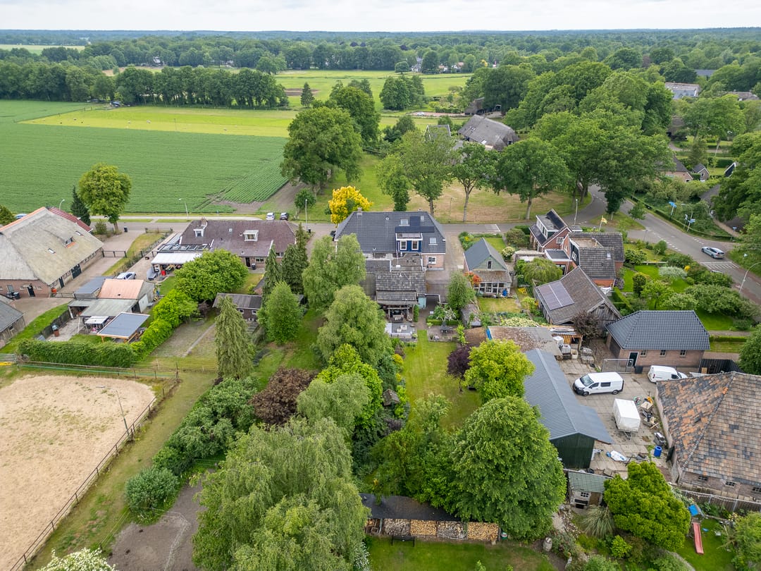 Foto 47 van Burg Tonkensstraat 1-A