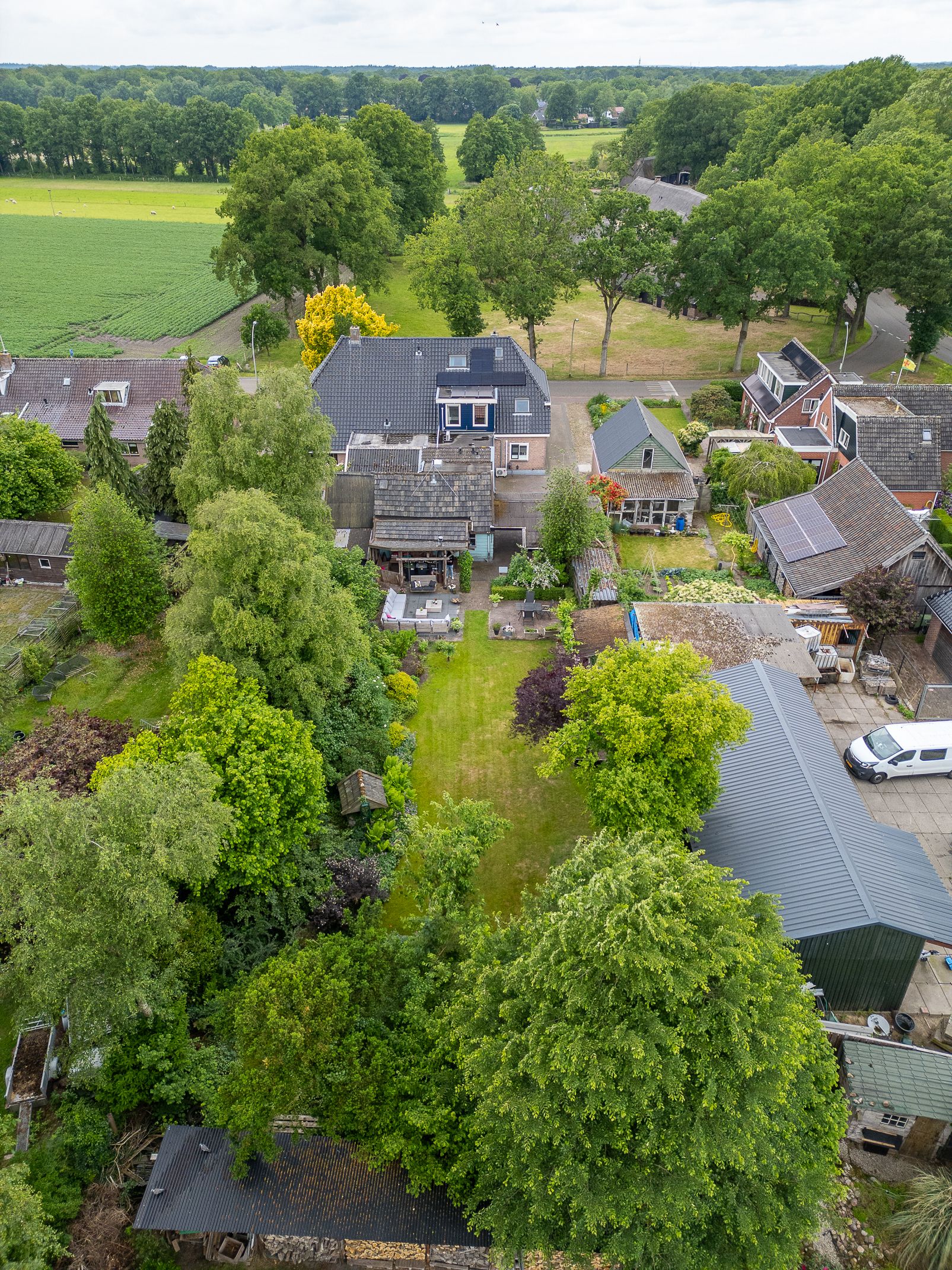 Foto 48 van Burg Tonkensstraat 1-A