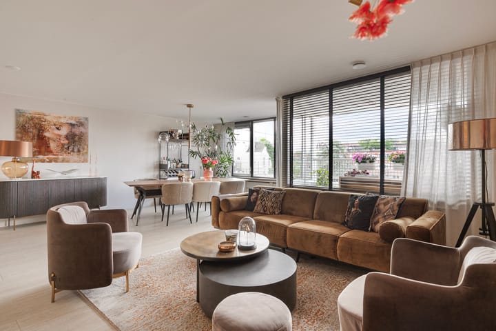 Photo 1 of Voorburgstraat 244