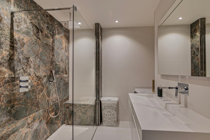 Photo 26 of Voorburgstraat 244