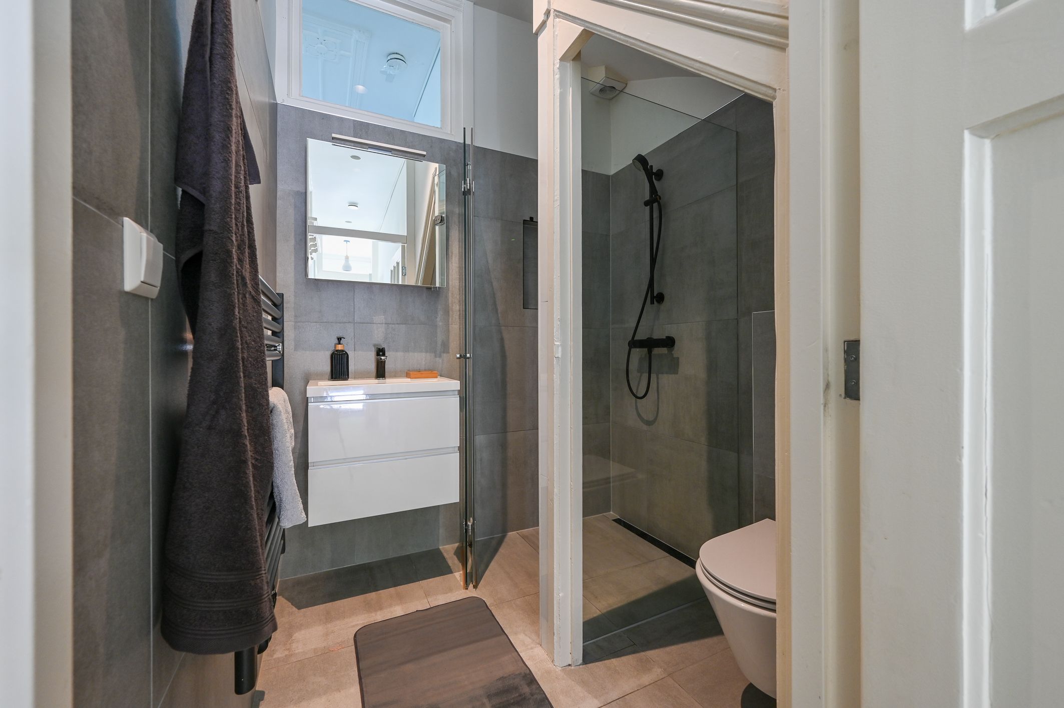 Foto 18 van Rodenrijsestraat 59-B