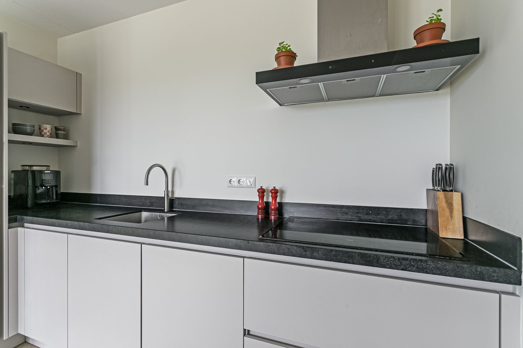 Foto 12 van Elstarstraat 97