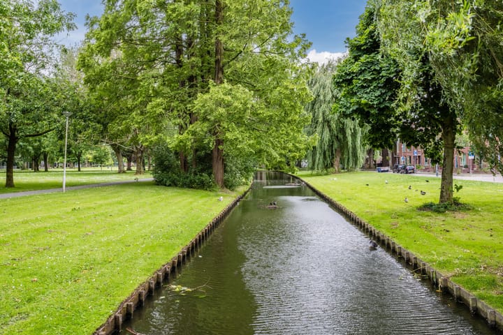 Photo 31 of Valkeniersweg 79-D