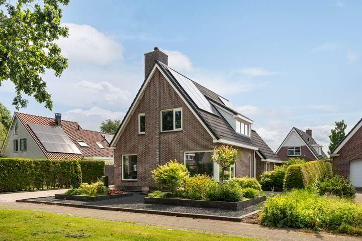 Foto 9 van Bernhardlaan 88