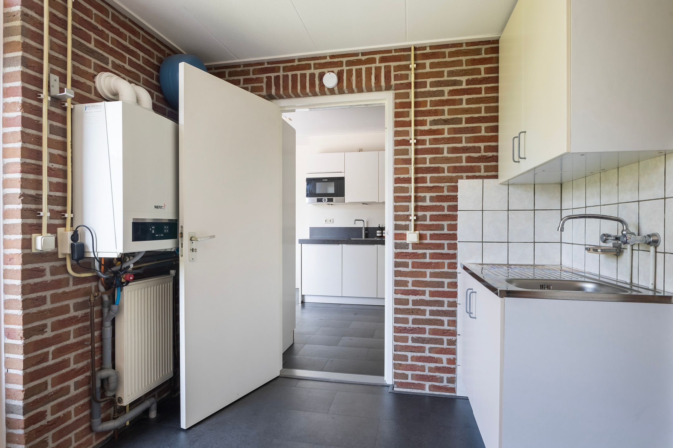 Foto 24 van Bernhardlaan 88