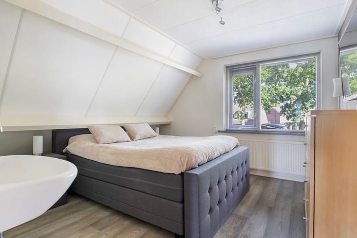 Foto 32 van Bernhardlaan 88