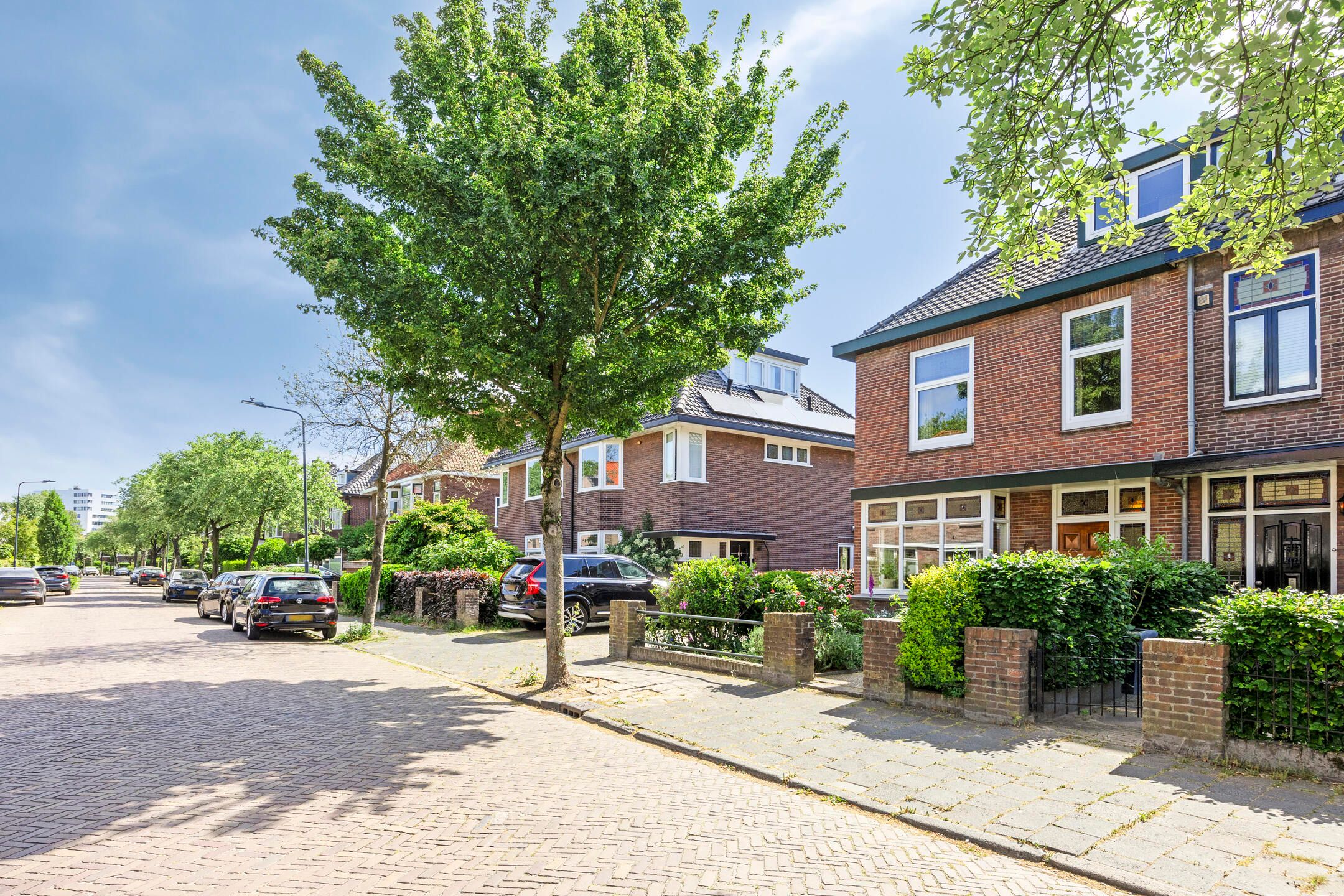 Foto 15 van Valkenierslaan 268