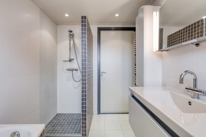 Photo 24 of Schalklaan 1