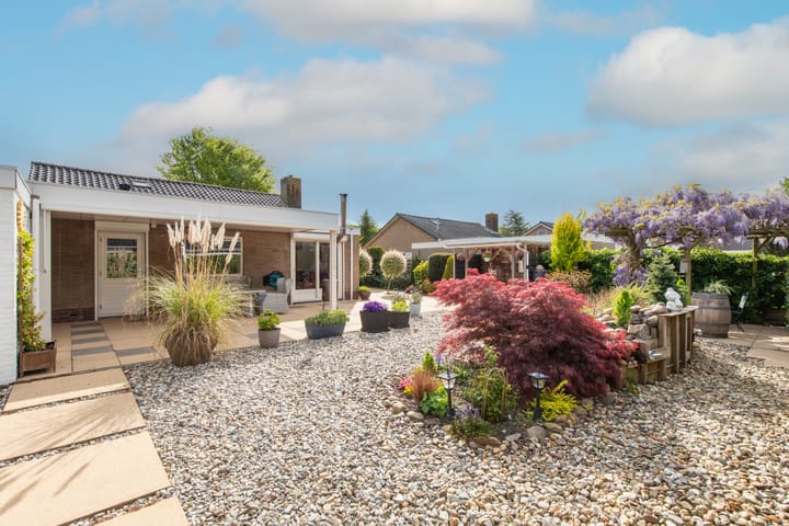 Foto 37 van Dr. Harm Smeengestraat 46