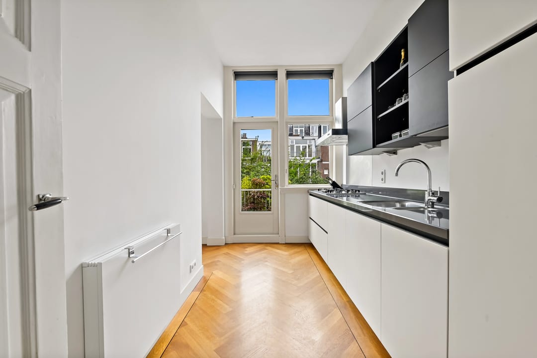 Foto 13 van Van Loostraat 81