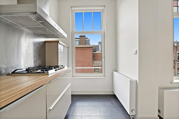 Foto 42 van Van Loostraat 81