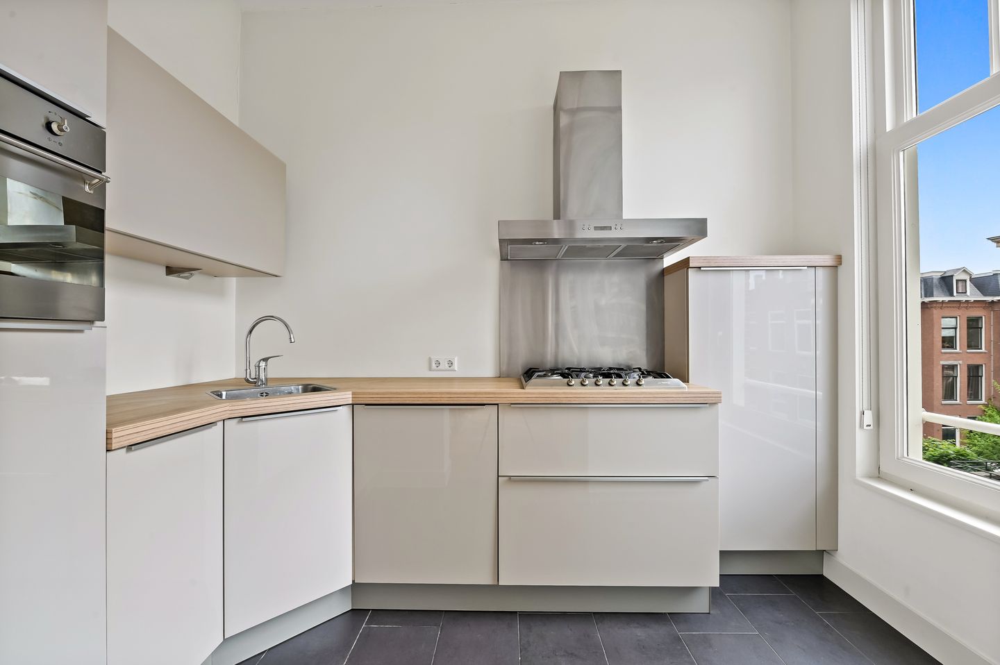 Foto 44 van Van Loostraat 81