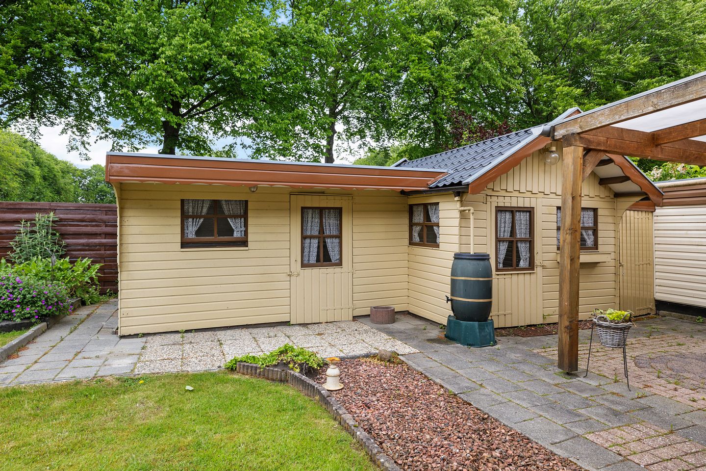 Foto 35 van J F Kennedylaan 10