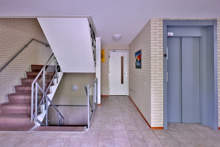 Foto 28 van Vlinderparkweg 102