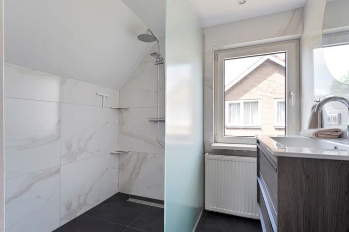 Foto 25 van Friesendorpstraat 36