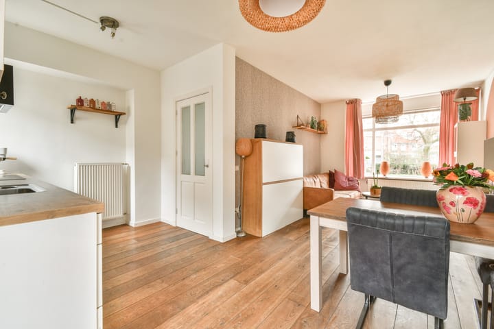 Photo 6 of da Costastraat 7