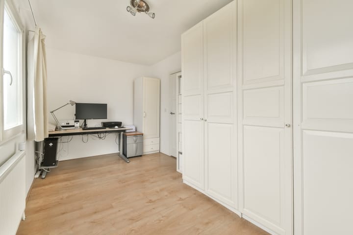 Photo 22 of da Costastraat 7