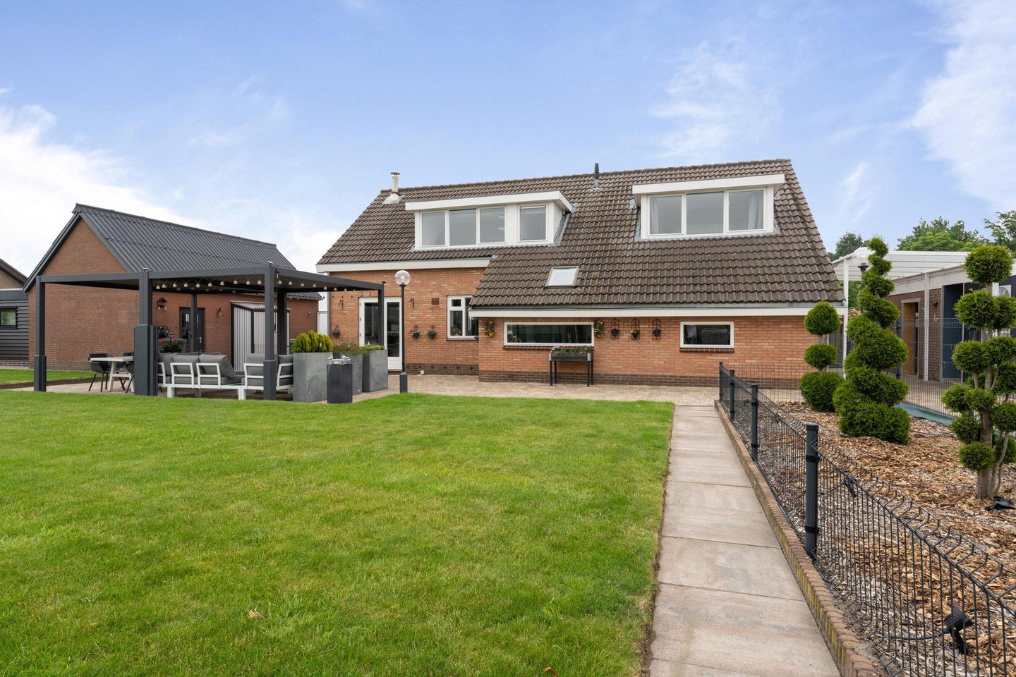 Foto 1 van Kuivezand 25