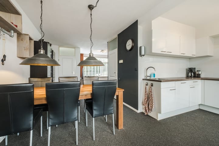 Foto 11 van De Pruikenmaker 17