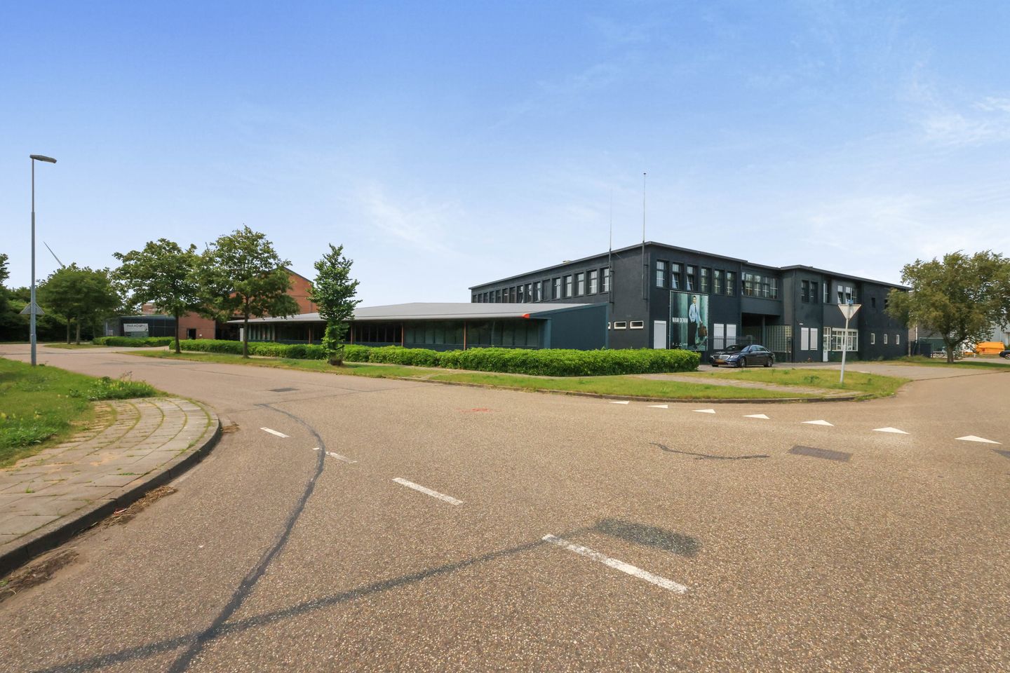 Bekijk foto 3 van Rooswijkweg 321